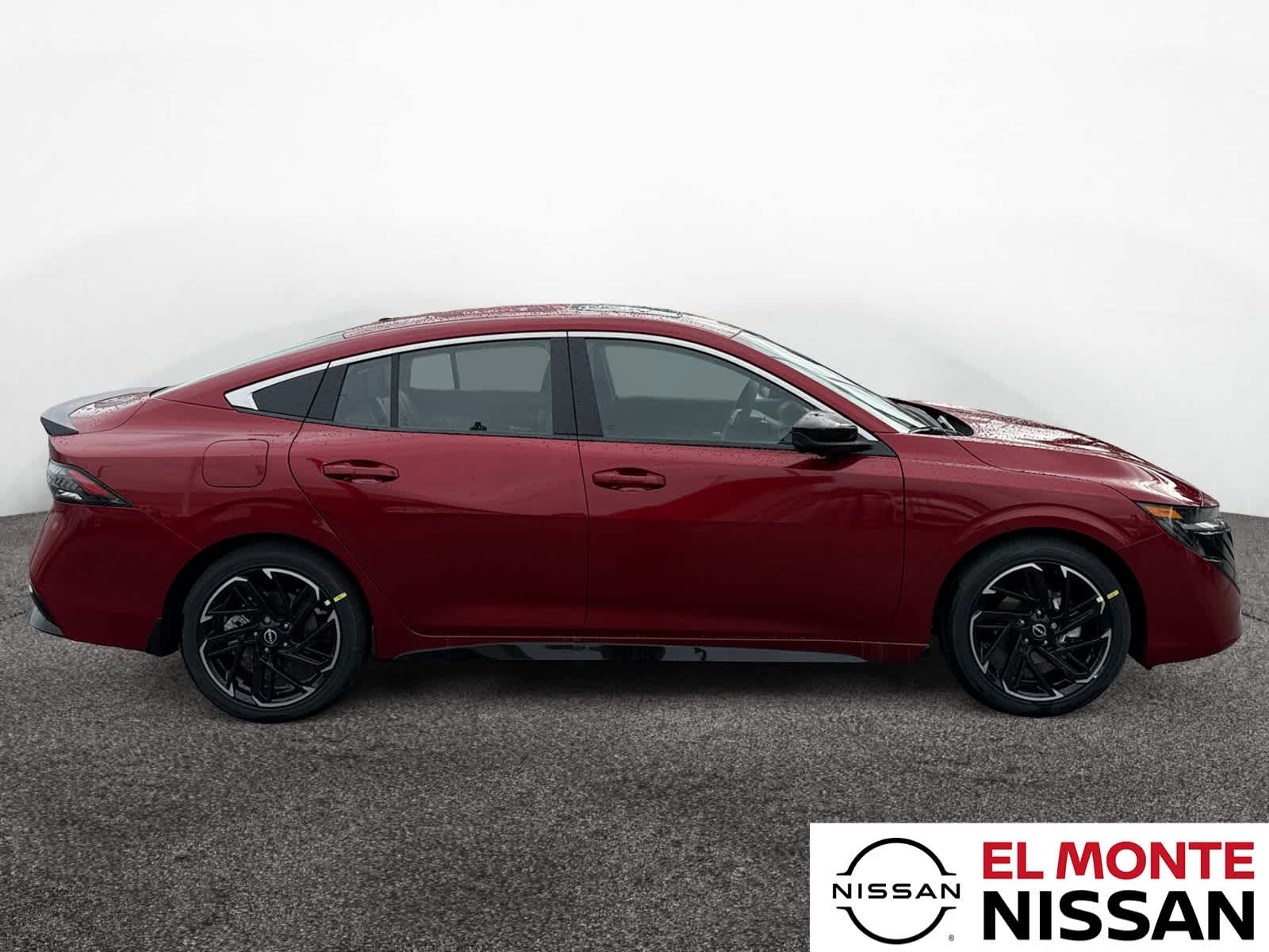 2026 Nissan Sentra SR - Photo 6