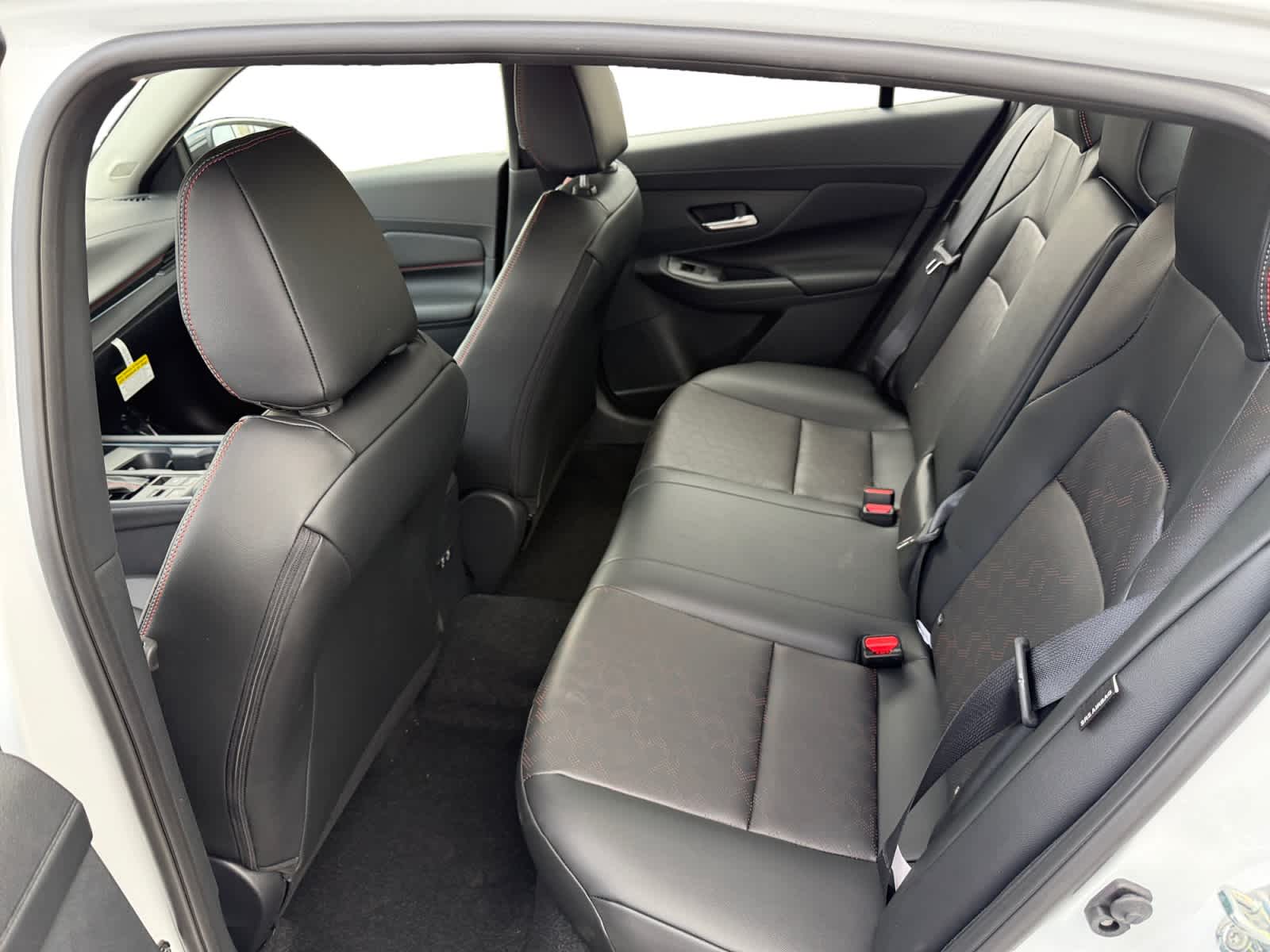 2026 Nissan Sentra SR - Photo 13