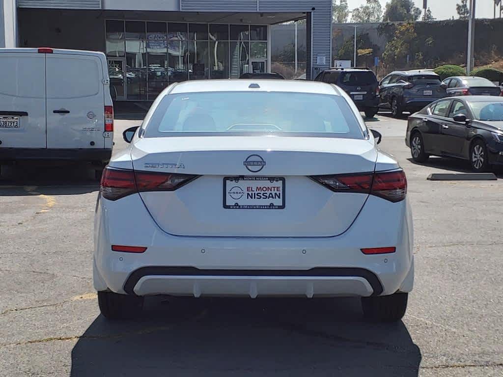 2025 Nissan Sentra SV photo 4