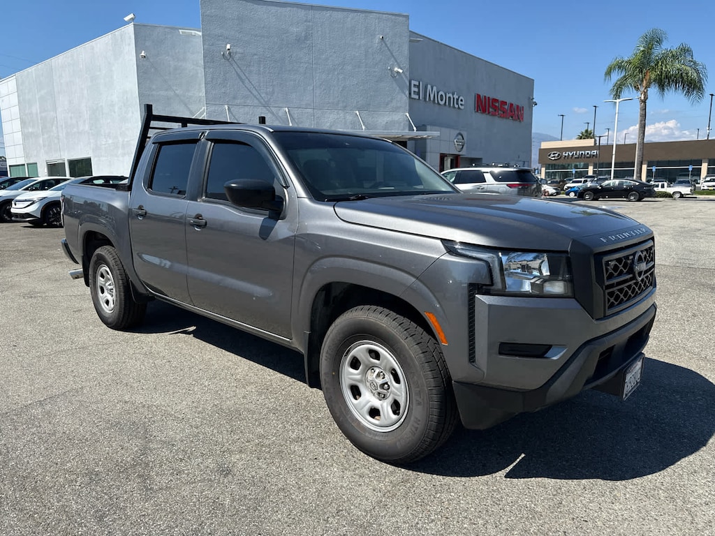 Used 2022 Nissan Frontier SV Truck Crew Cab