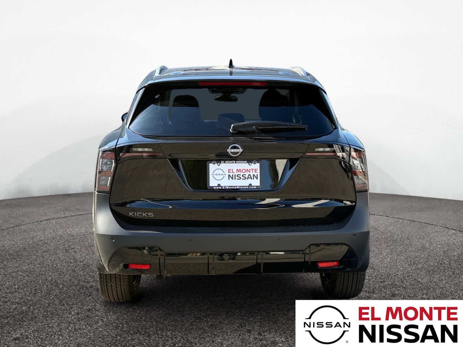 2026 Nissan Kicks SV photo 4