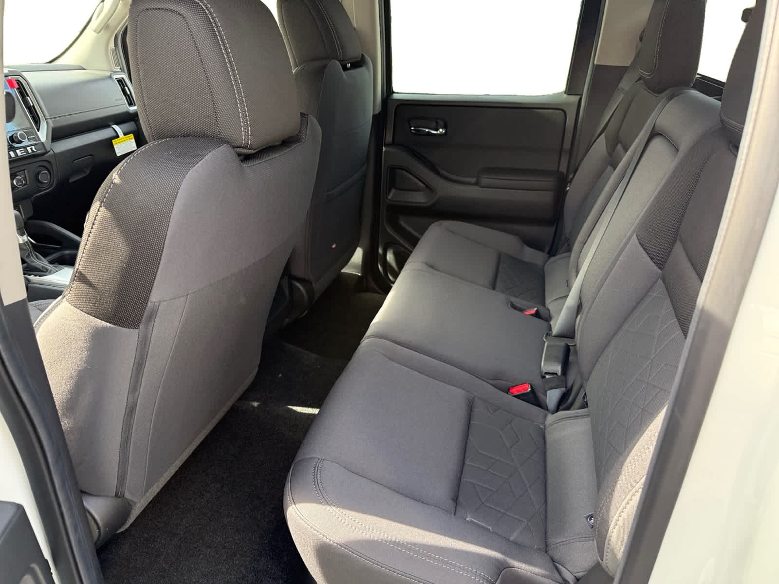2026 Nissan Frontier SV - Photo 13