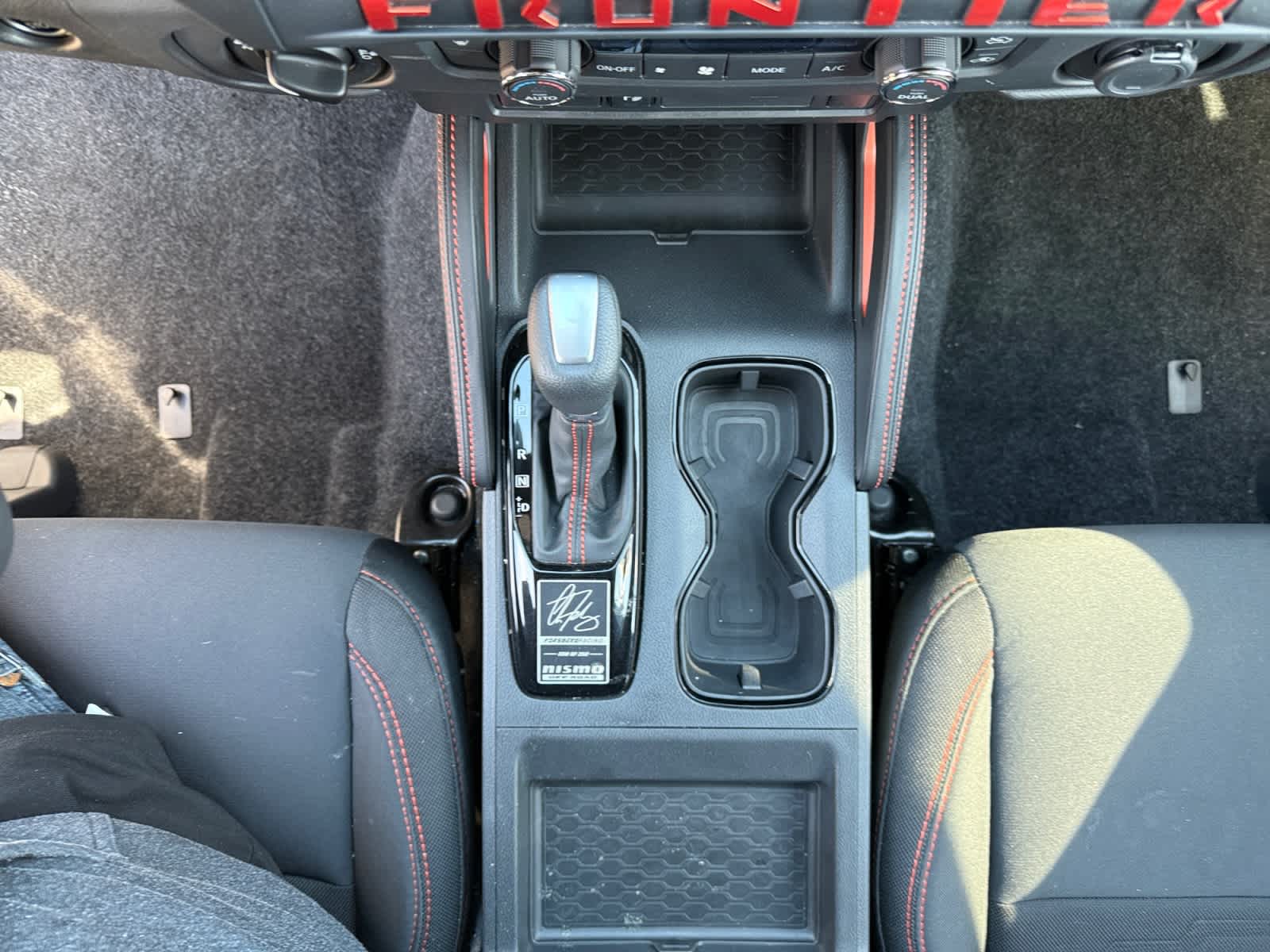 2025 Nissan Frontier PRO-4X - Photo 11