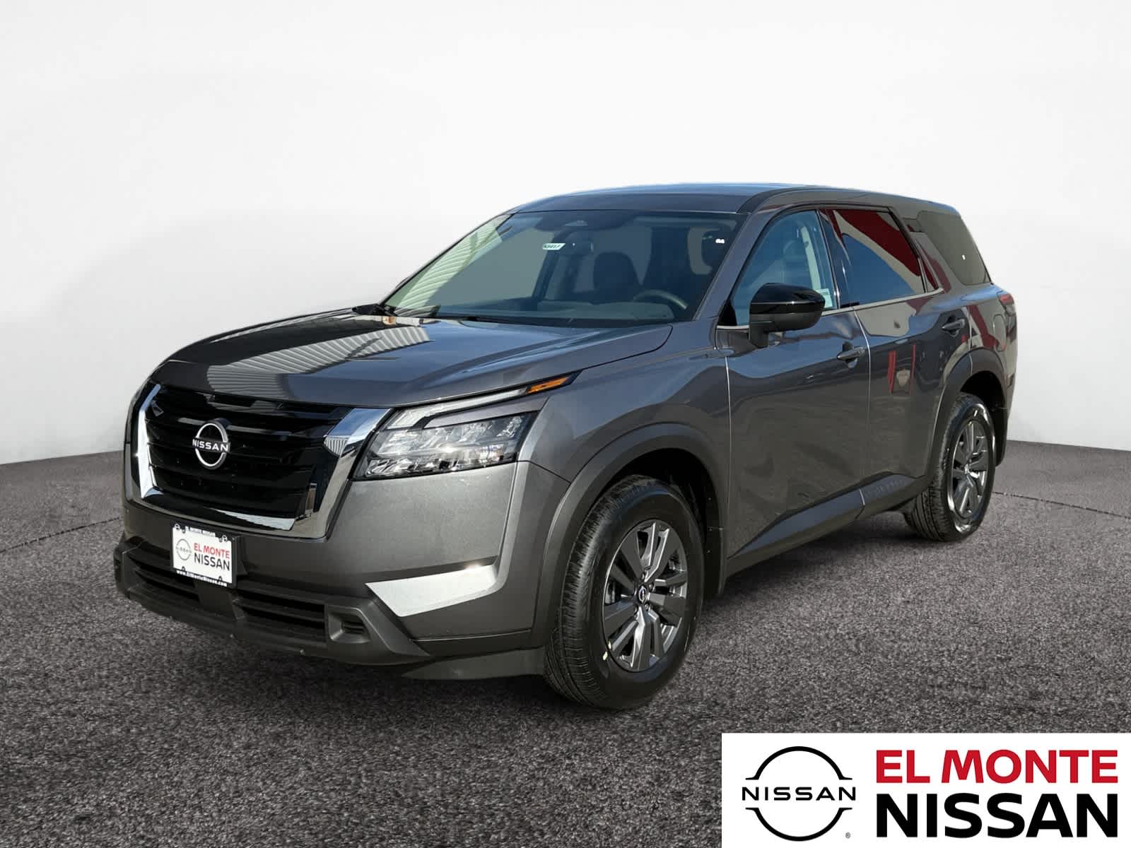 2025 Nissan Pathfinder S's photo