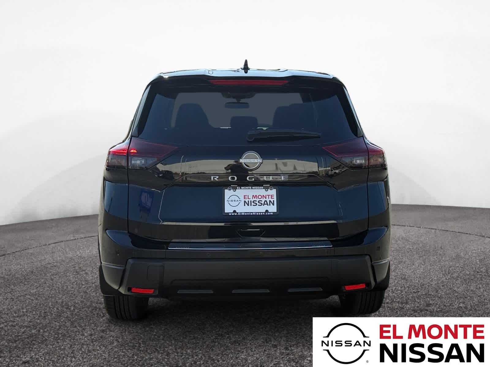 2026 Nissan Rogue SV photo 4