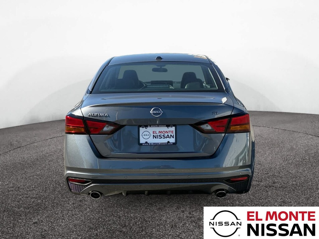 New 2025 Nissan Altima SL Sedan