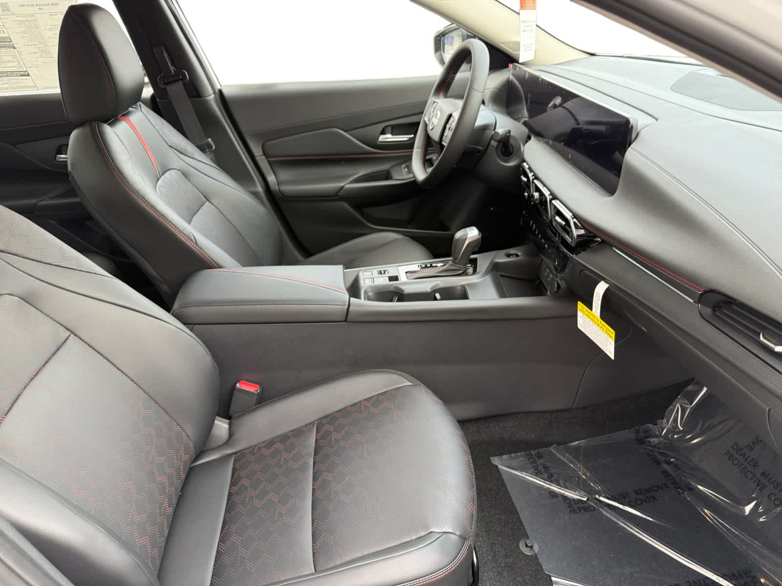 2026 Nissan Sentra SR - Photo 15