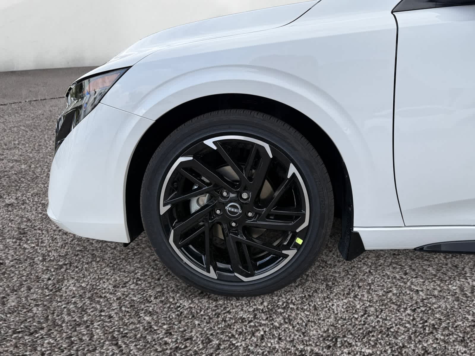 2026 Nissan Sentra SR - Photo 14