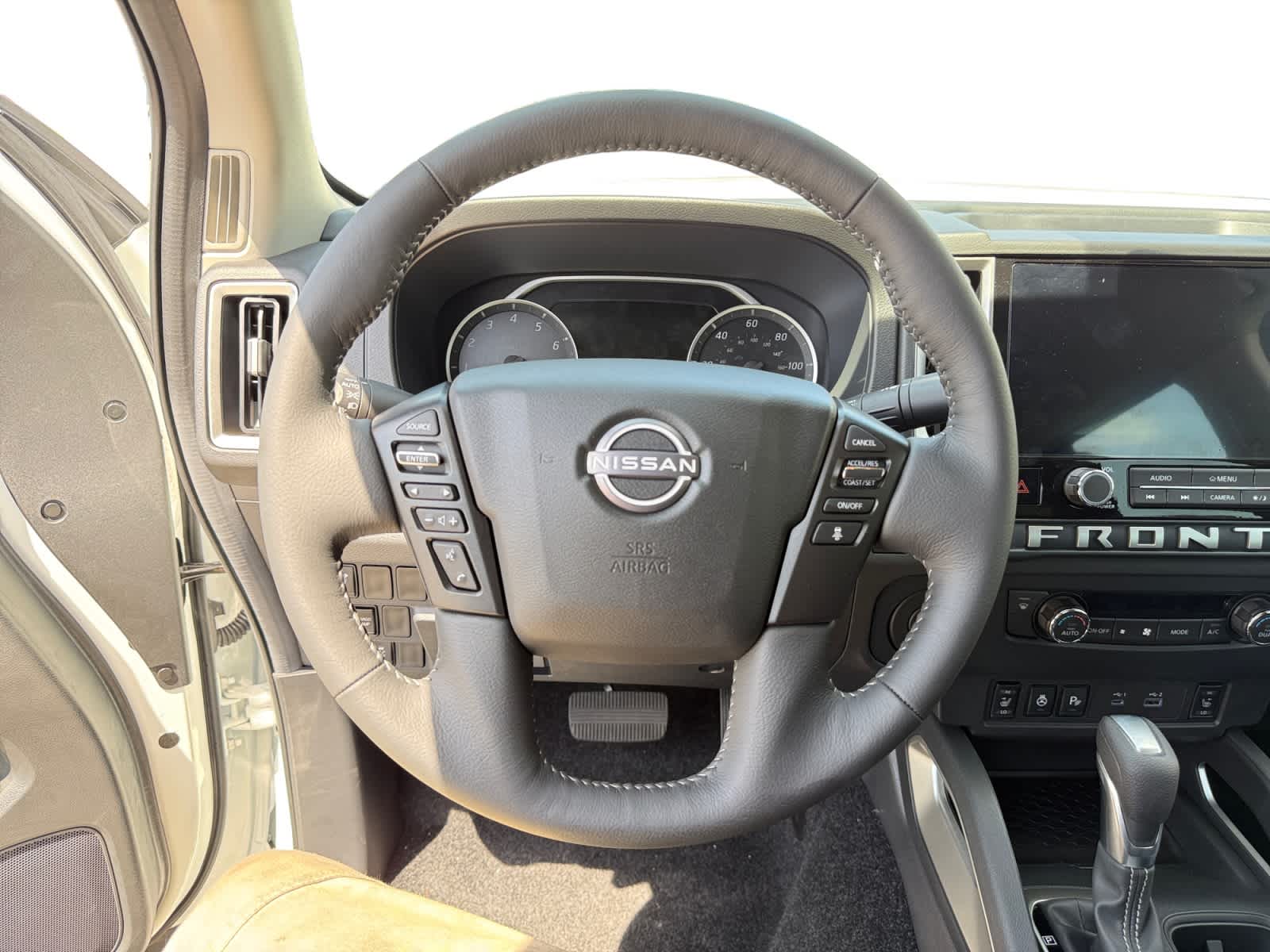 2026 Nissan Frontier SV - Photo 13