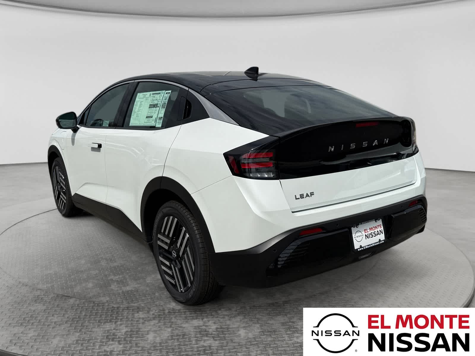 2026 Nissan LEAF SV+ - Photo 7