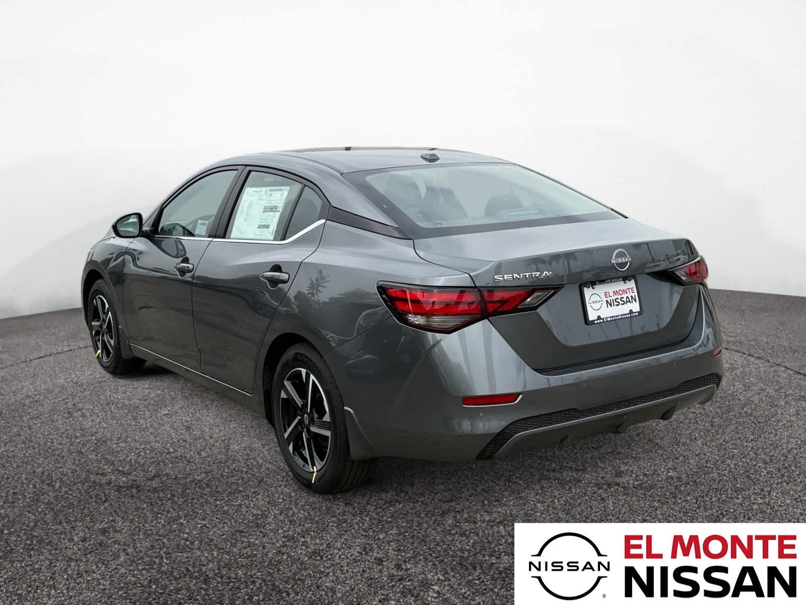 2025 Nissan Sentra SV photo 3