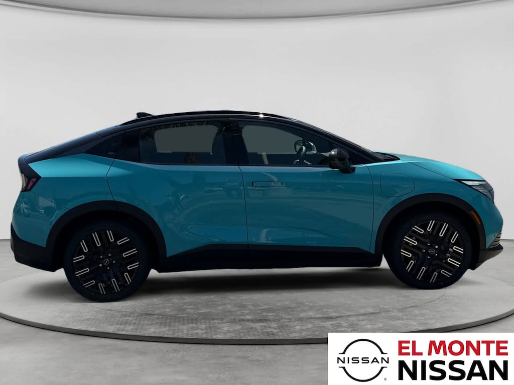 New 2026 Nissan LEAF PLATINUM+ SUV
