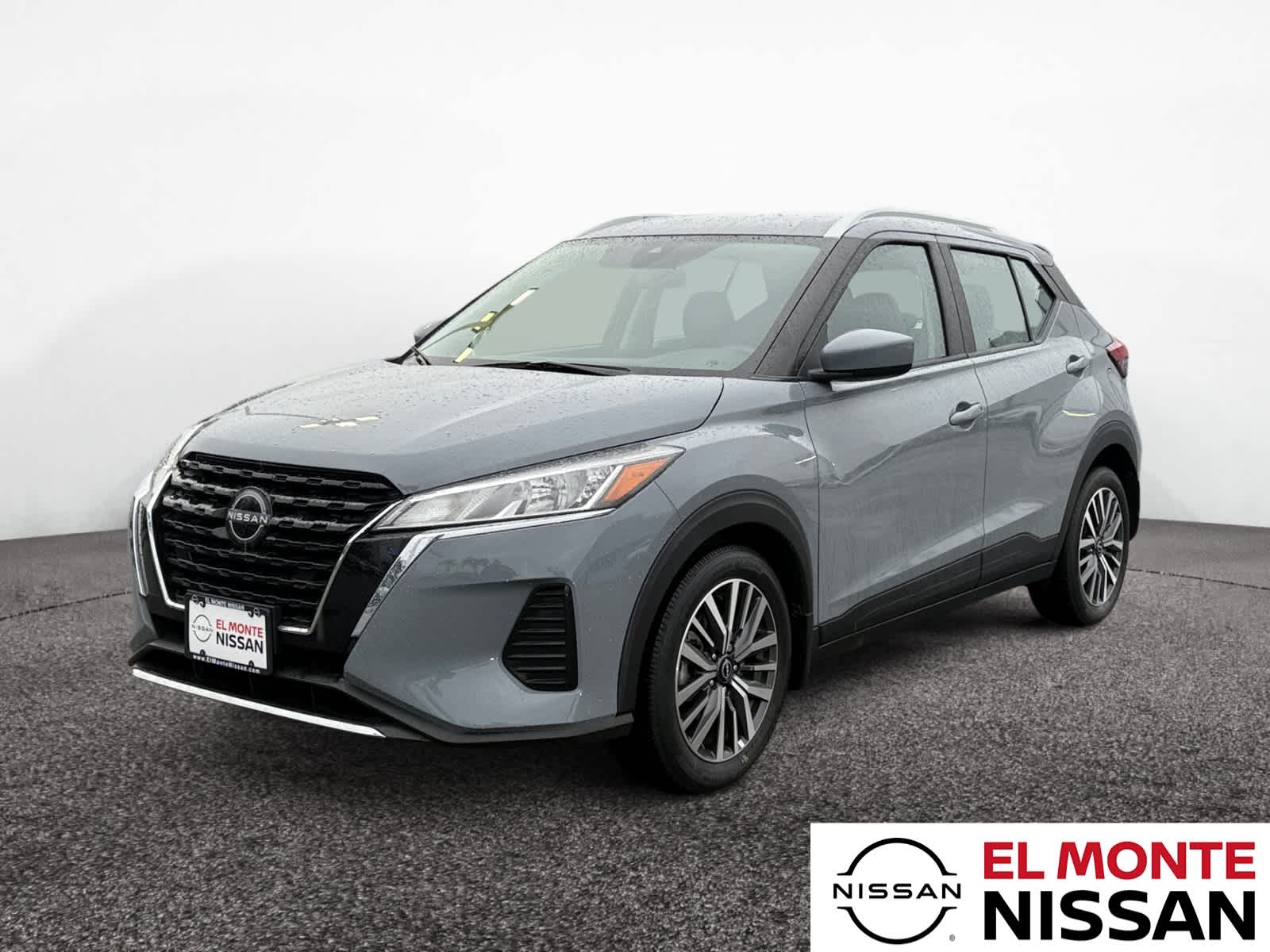 2022 Nissan Kicks SV