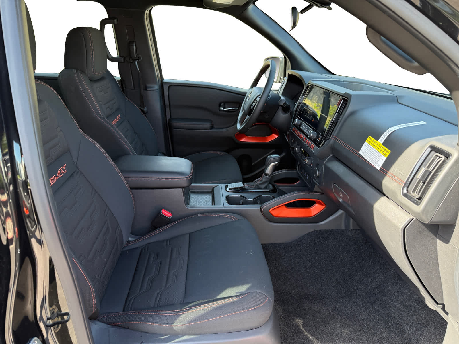 2025 Nissan Frontier PRO-4X - Photo 15