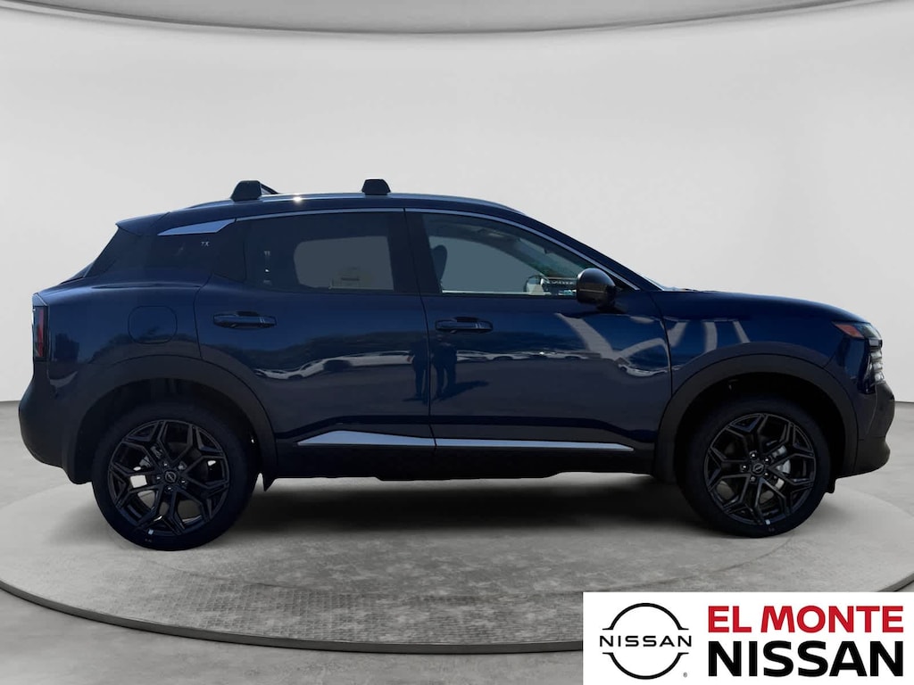 New 2026 Nissan Kicks SR SUV