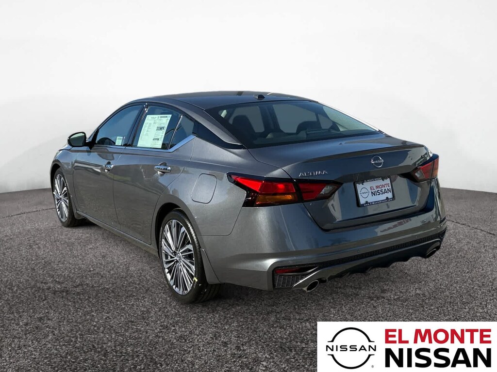 New 2025 Nissan Altima SL Sedan