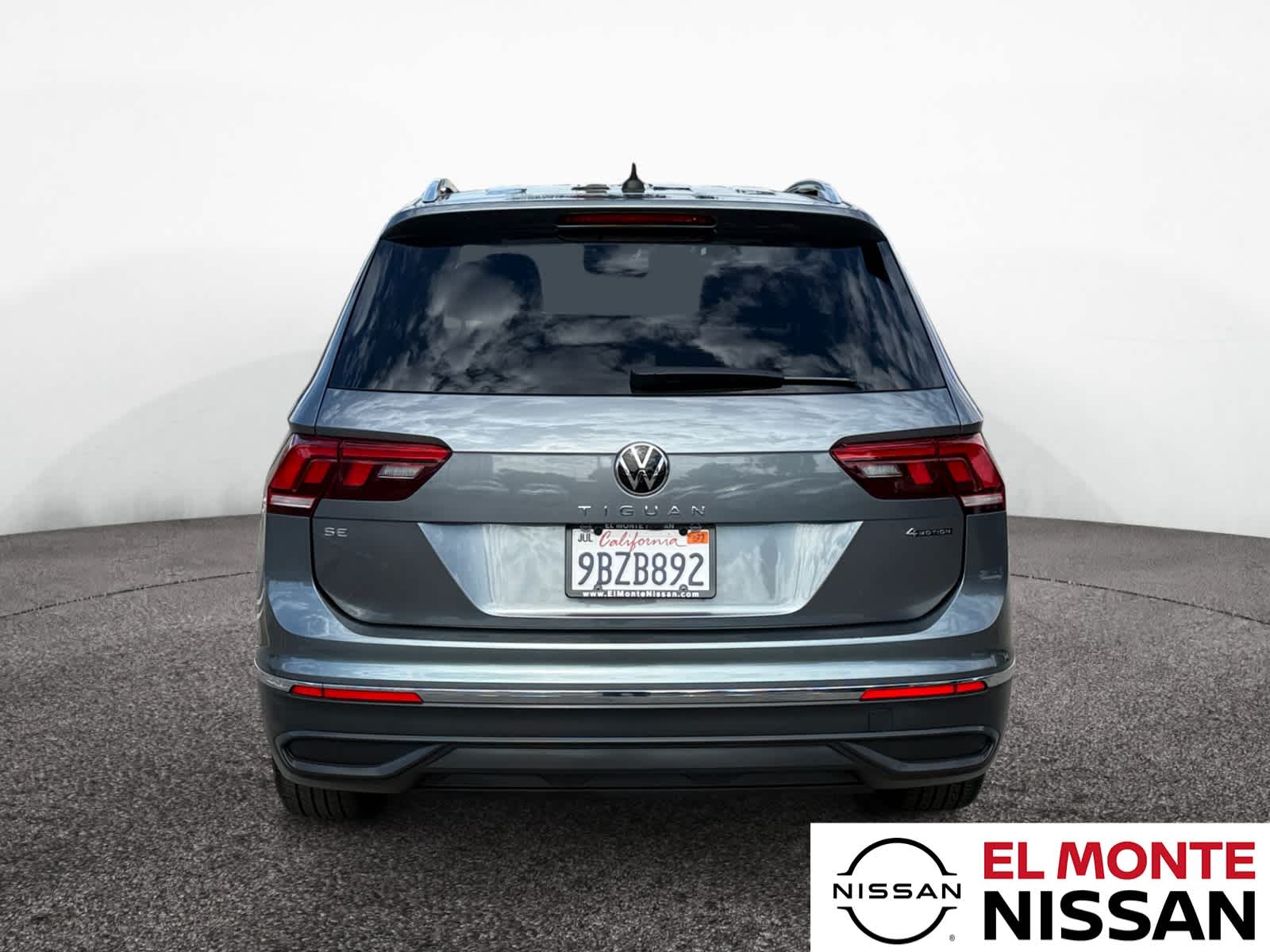 2022 Volkswagen Tiguan SE photo 4