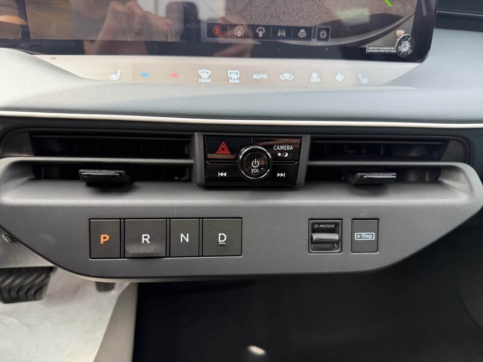 2026 Nissan LEAF SV+ - Photo 17