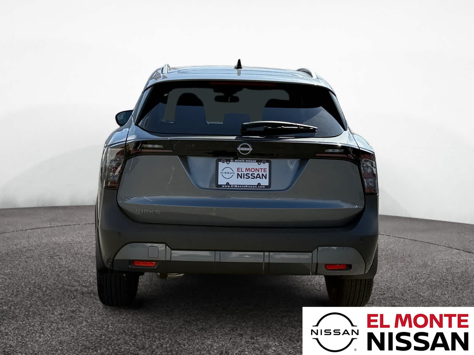 2026 Nissan Kicks SV photo 3