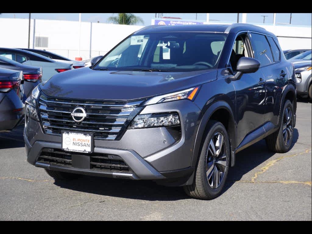 2025 Nissan Rogue SL photo 3
