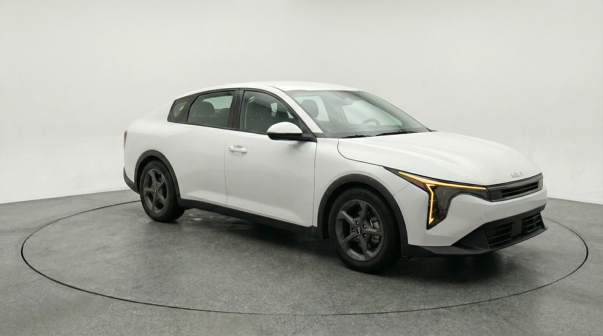 Thumbnail: 2025 Kia K4 - 1