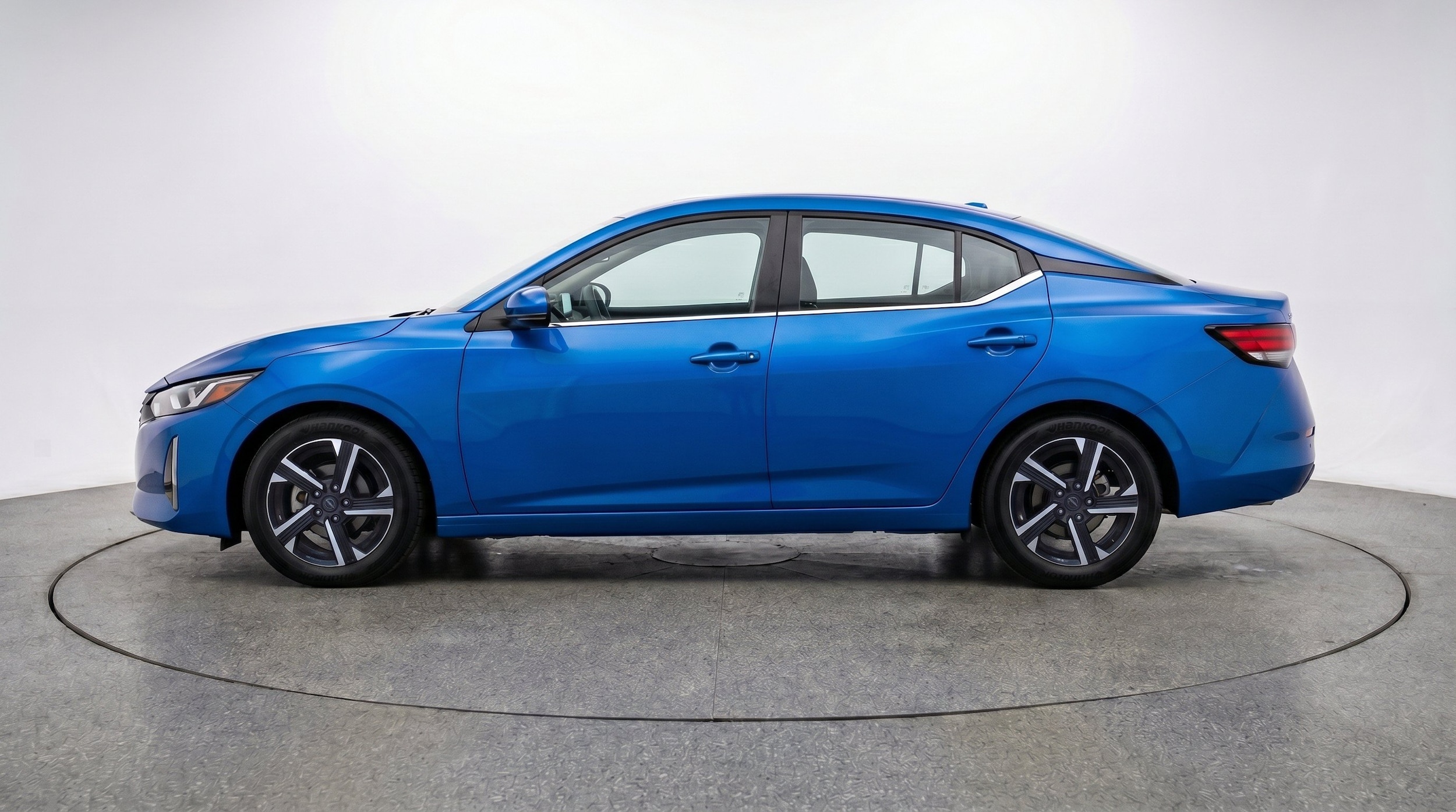 Thumbnail: 2025 Nissan Sentra - 5