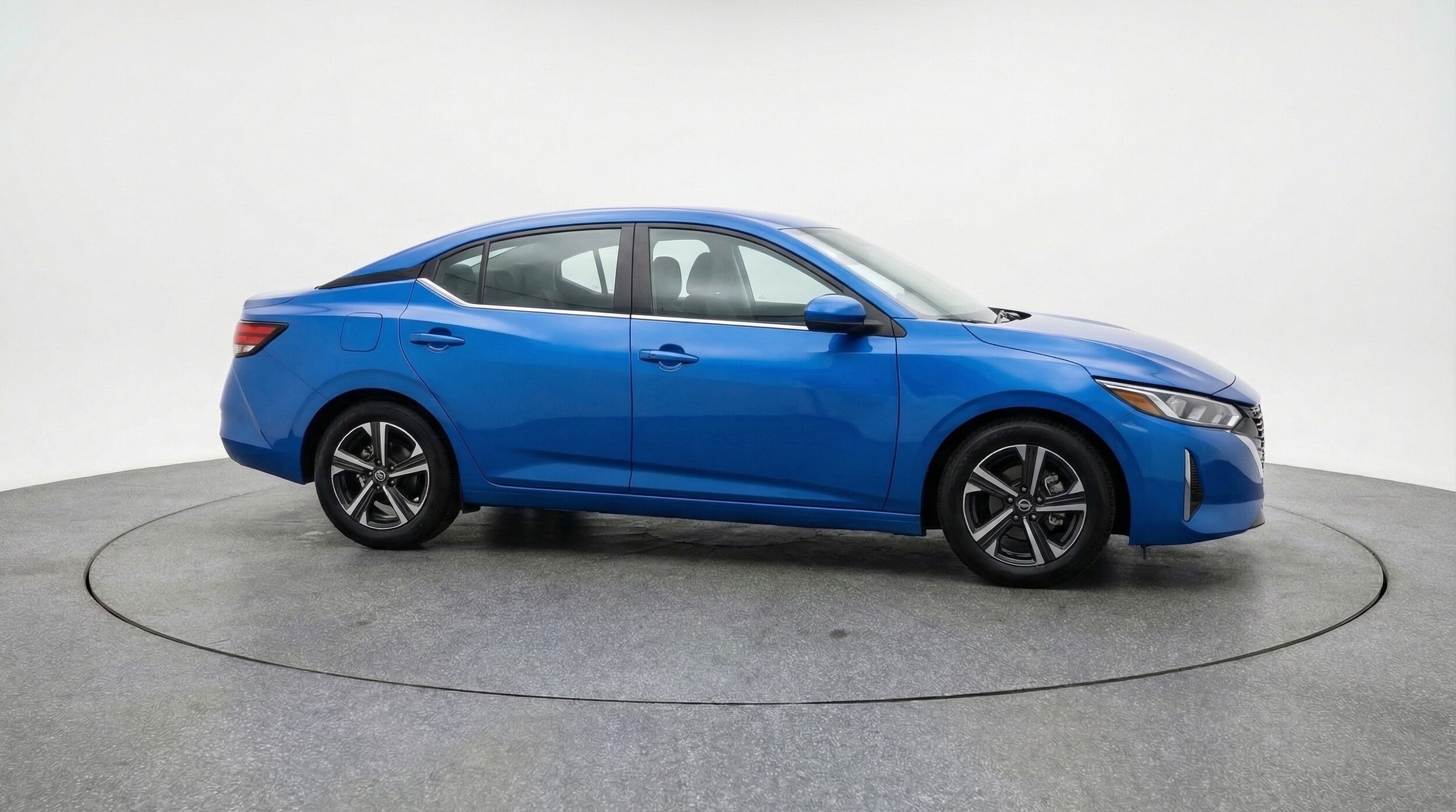 Thumbnail: 2025 Nissan Sentra - 1