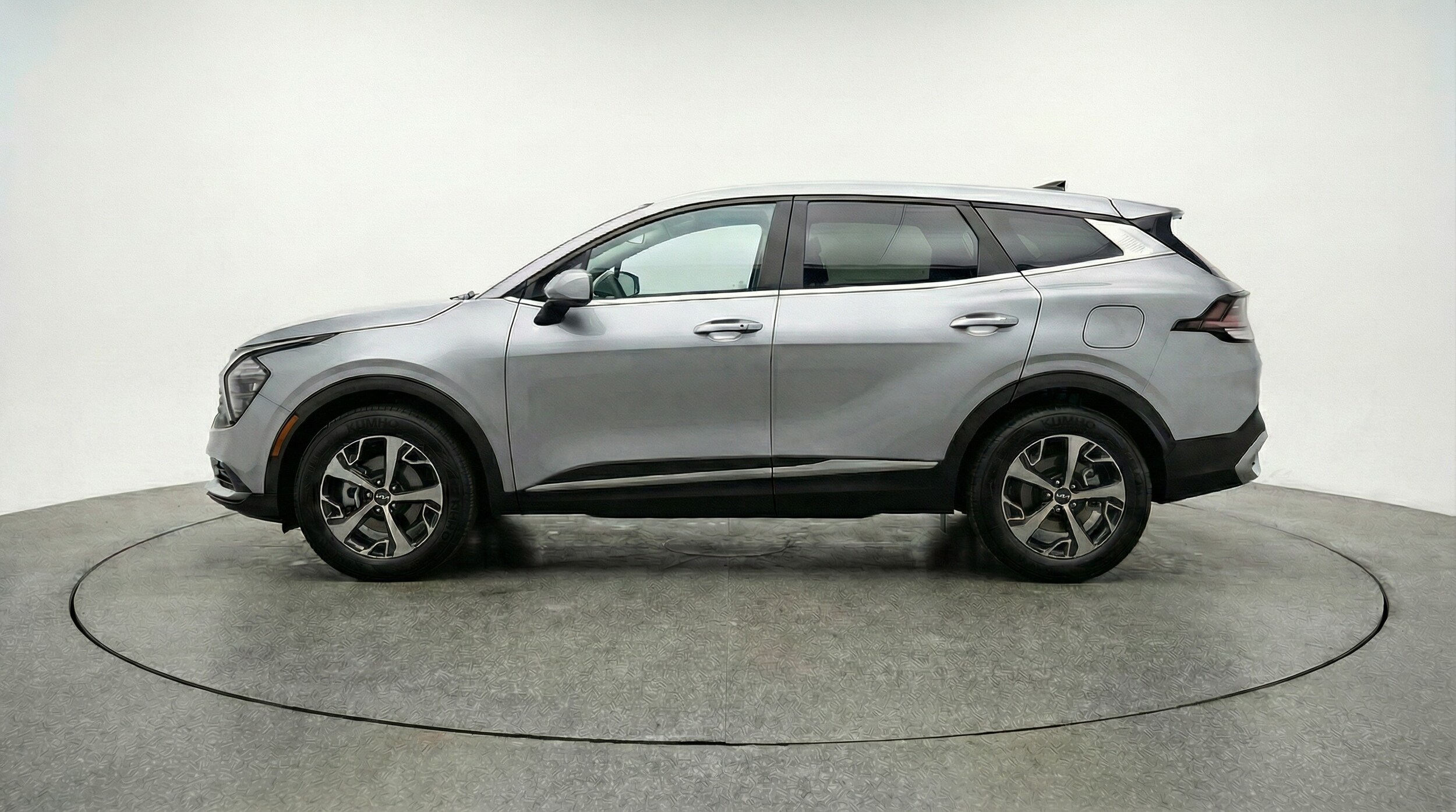 Thumbnail: 2025 Kia Sportage - 4