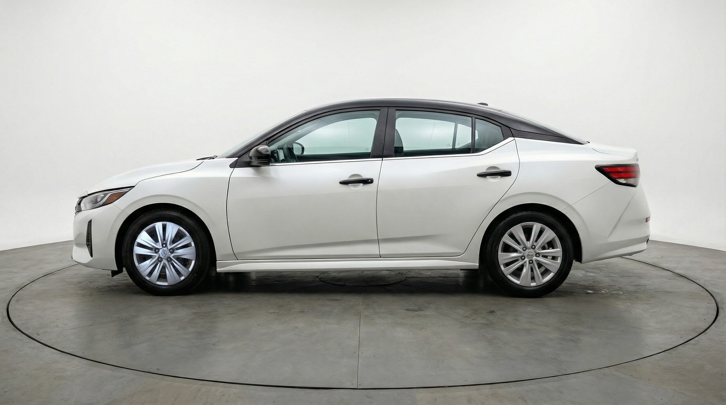 Thumbnail: 2025 Nissan Sentra - 4