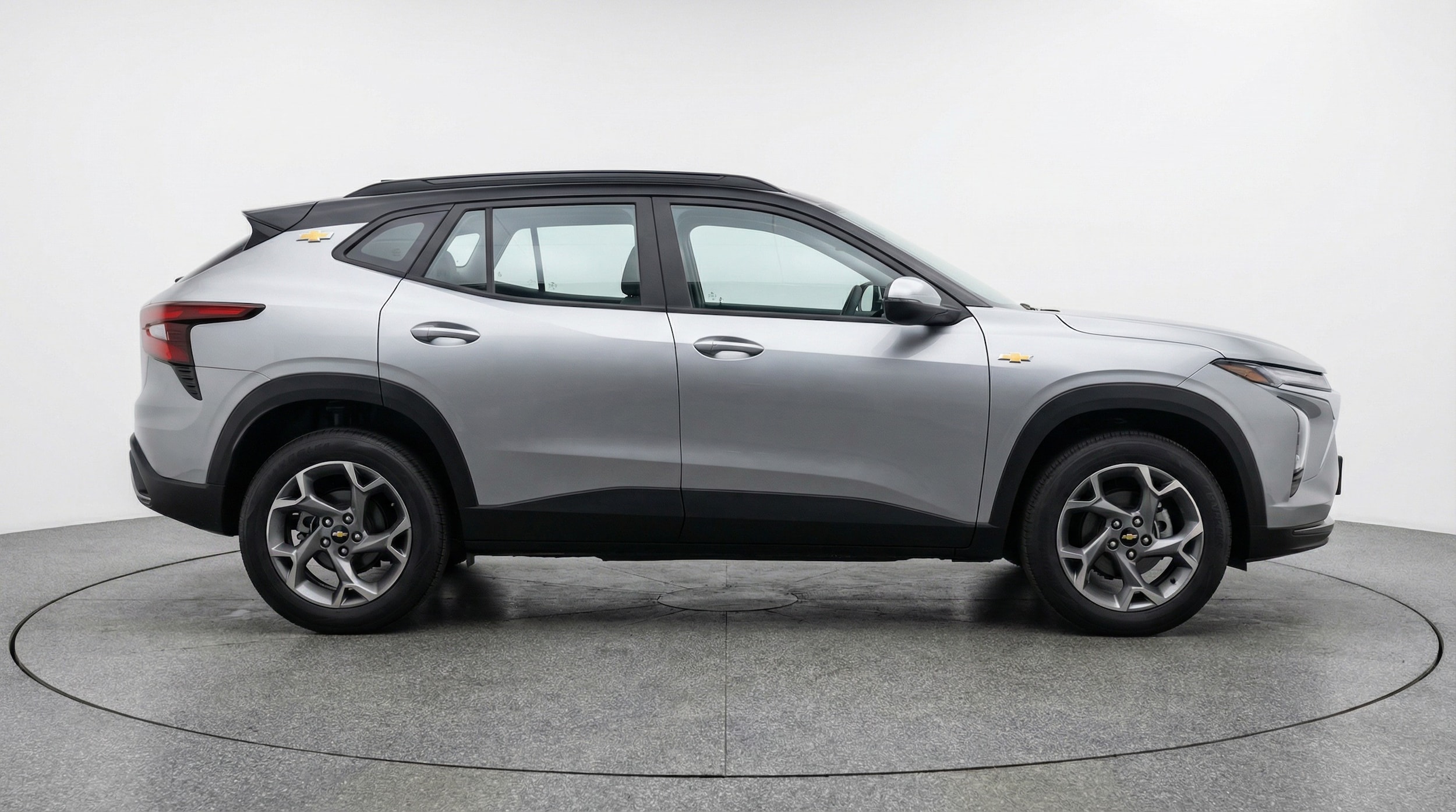 Thumbnail: 2025 Chevrolet Trax - 8