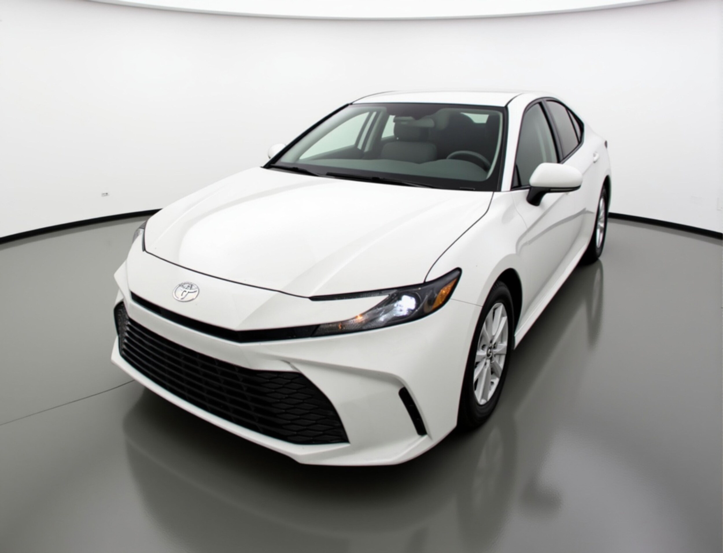 Thumbnail: 2025 Toyota Camry - 3