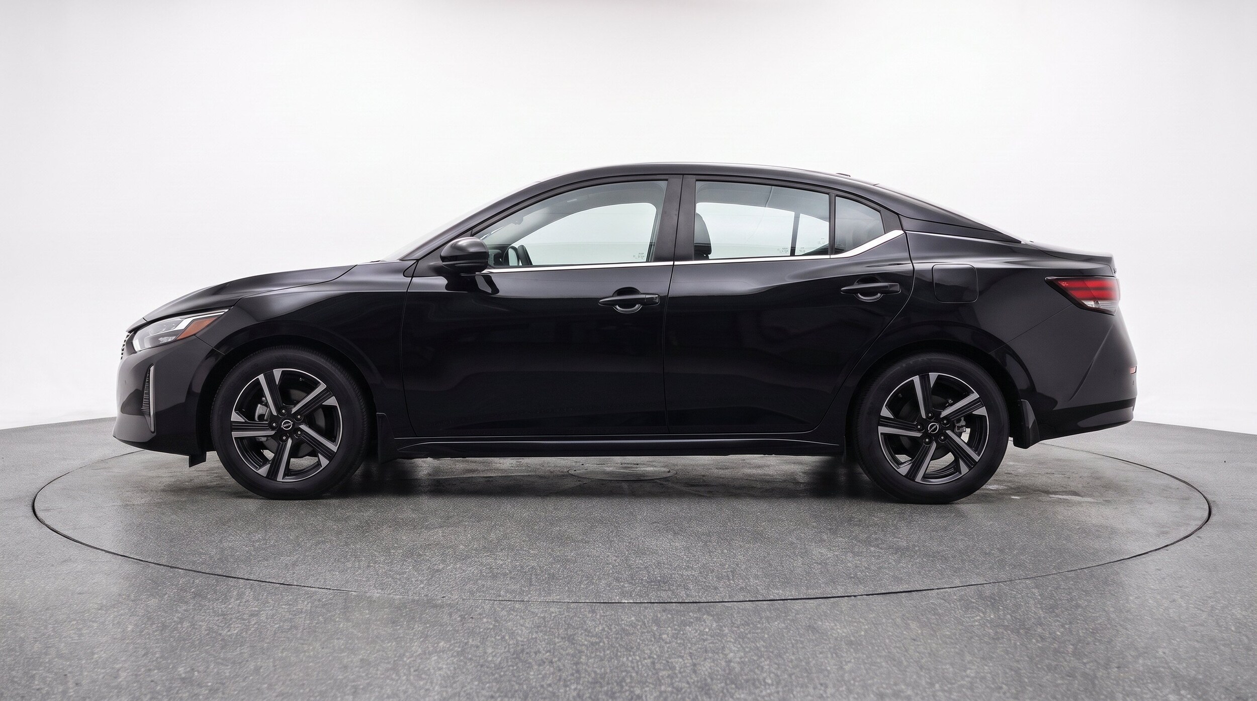 Thumbnail: 2025 Nissan Sentra - 5