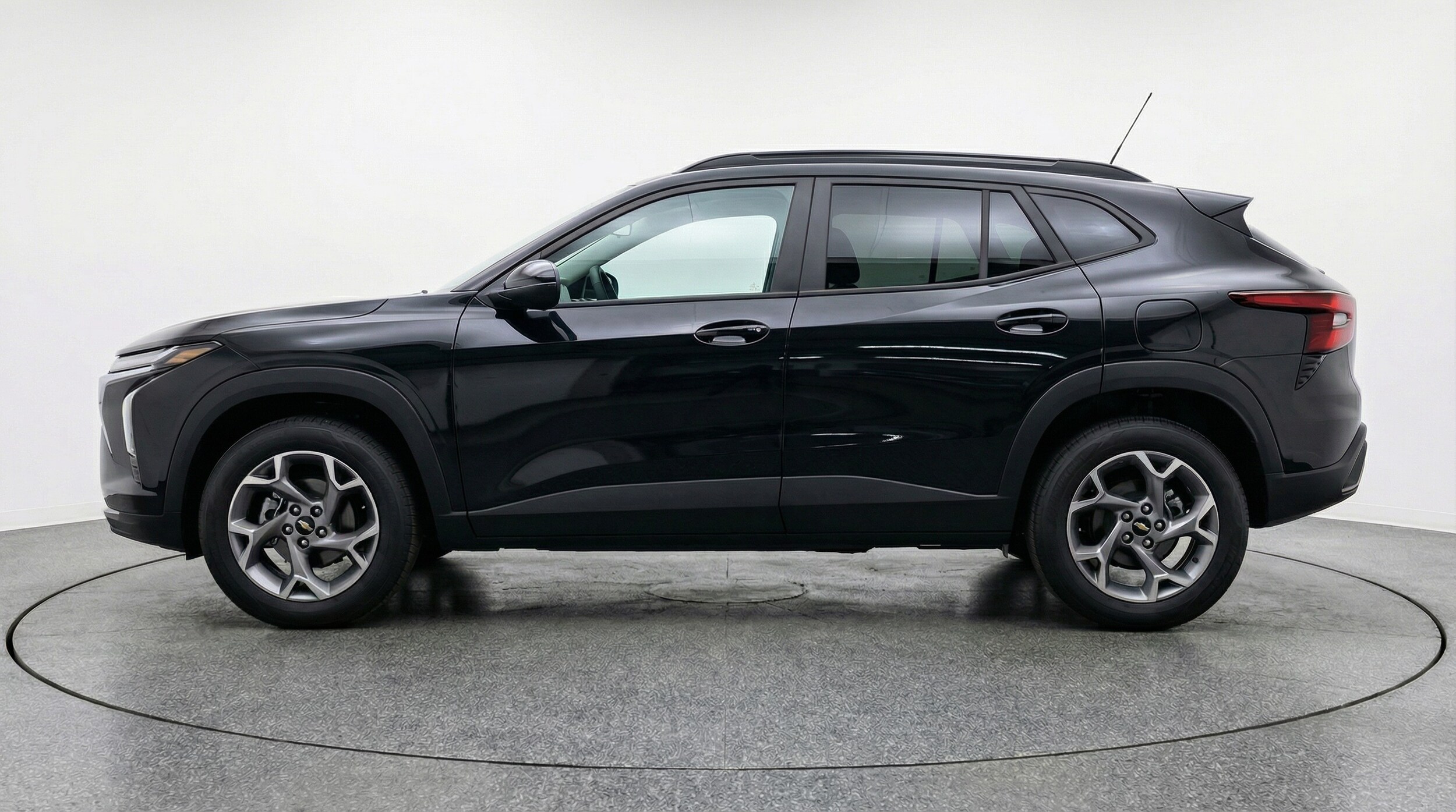 Thumbnail: 2025 Chevrolet Trax - 4