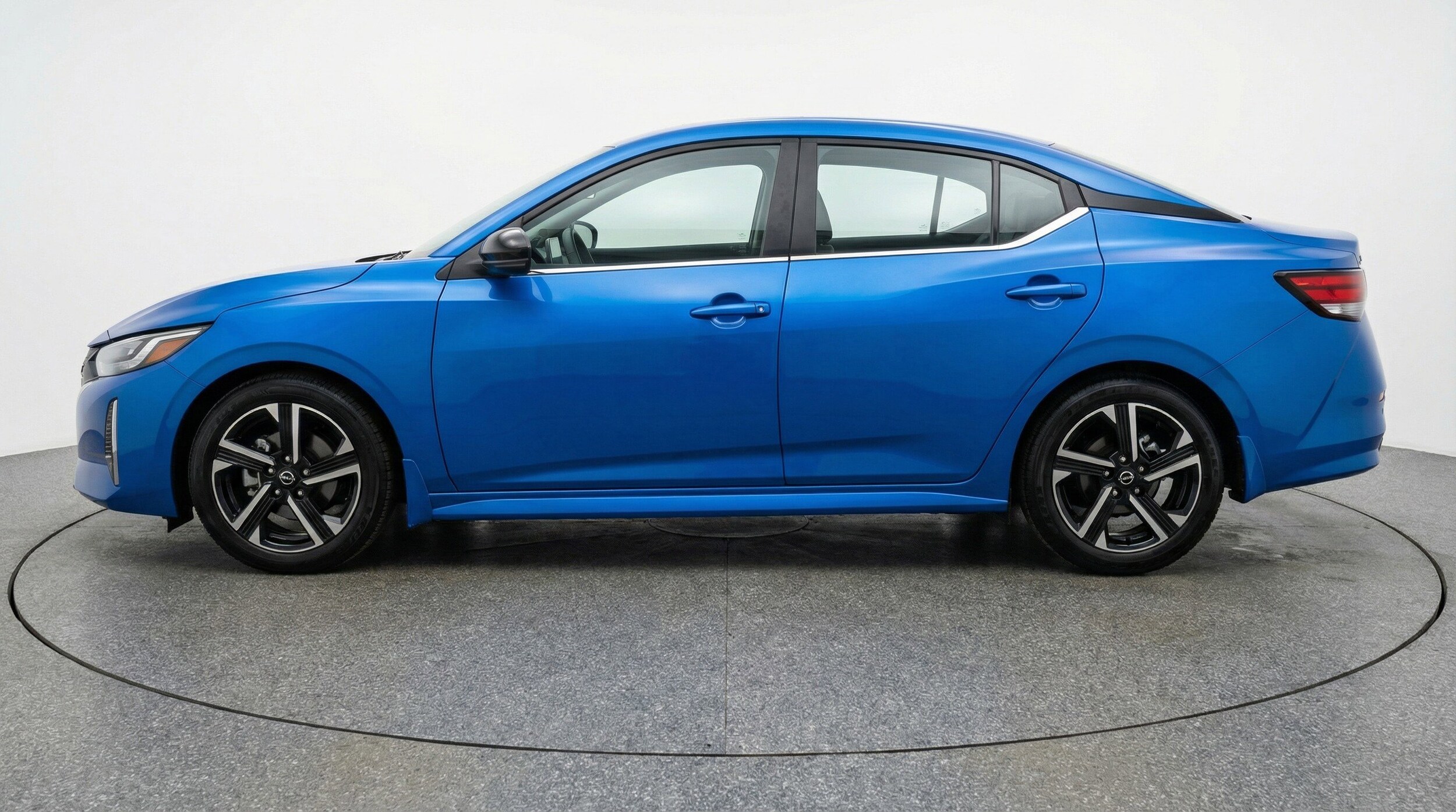 Thumbnail: 2025 Nissan Sentra - 5