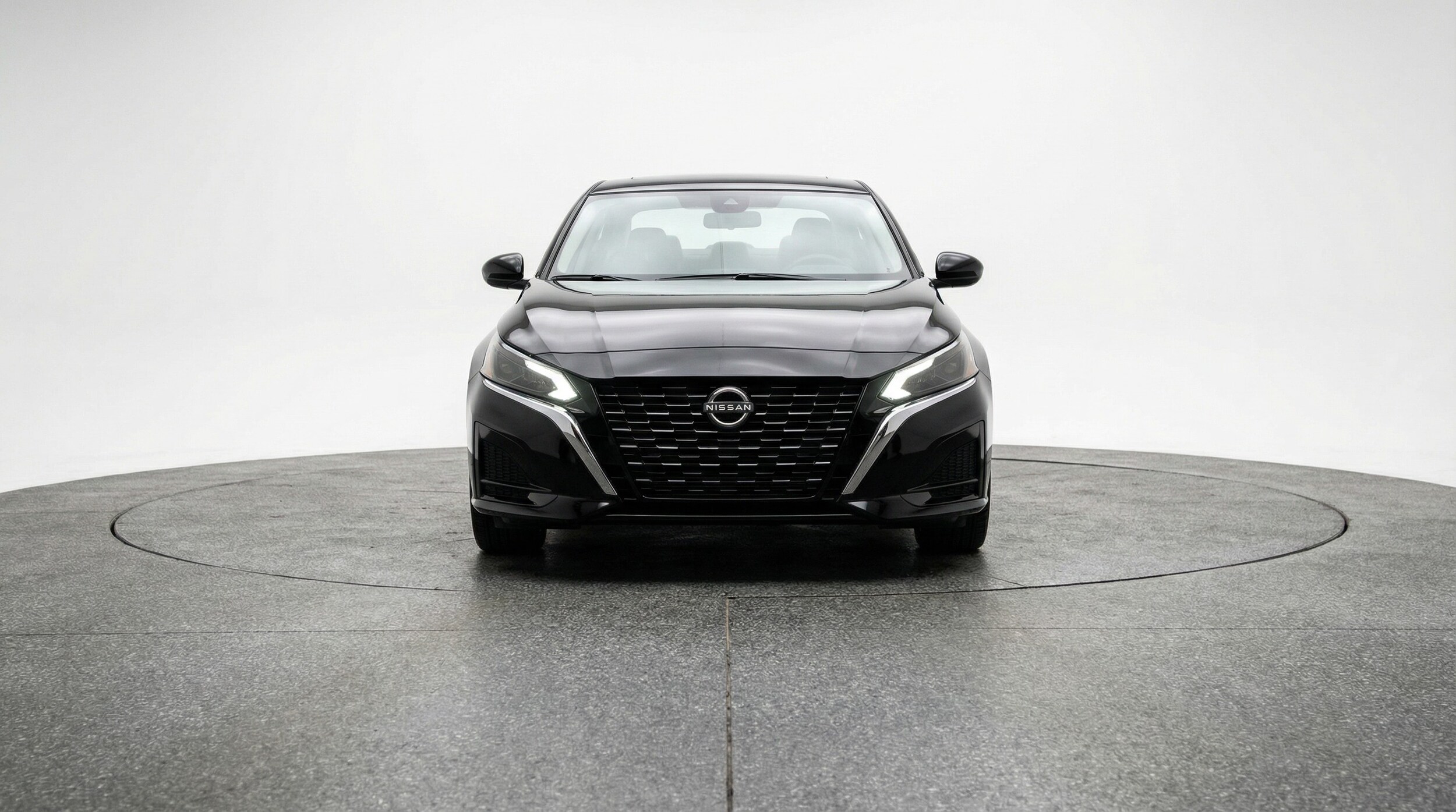 Thumbnail: 2025 Nissan Altima - 2