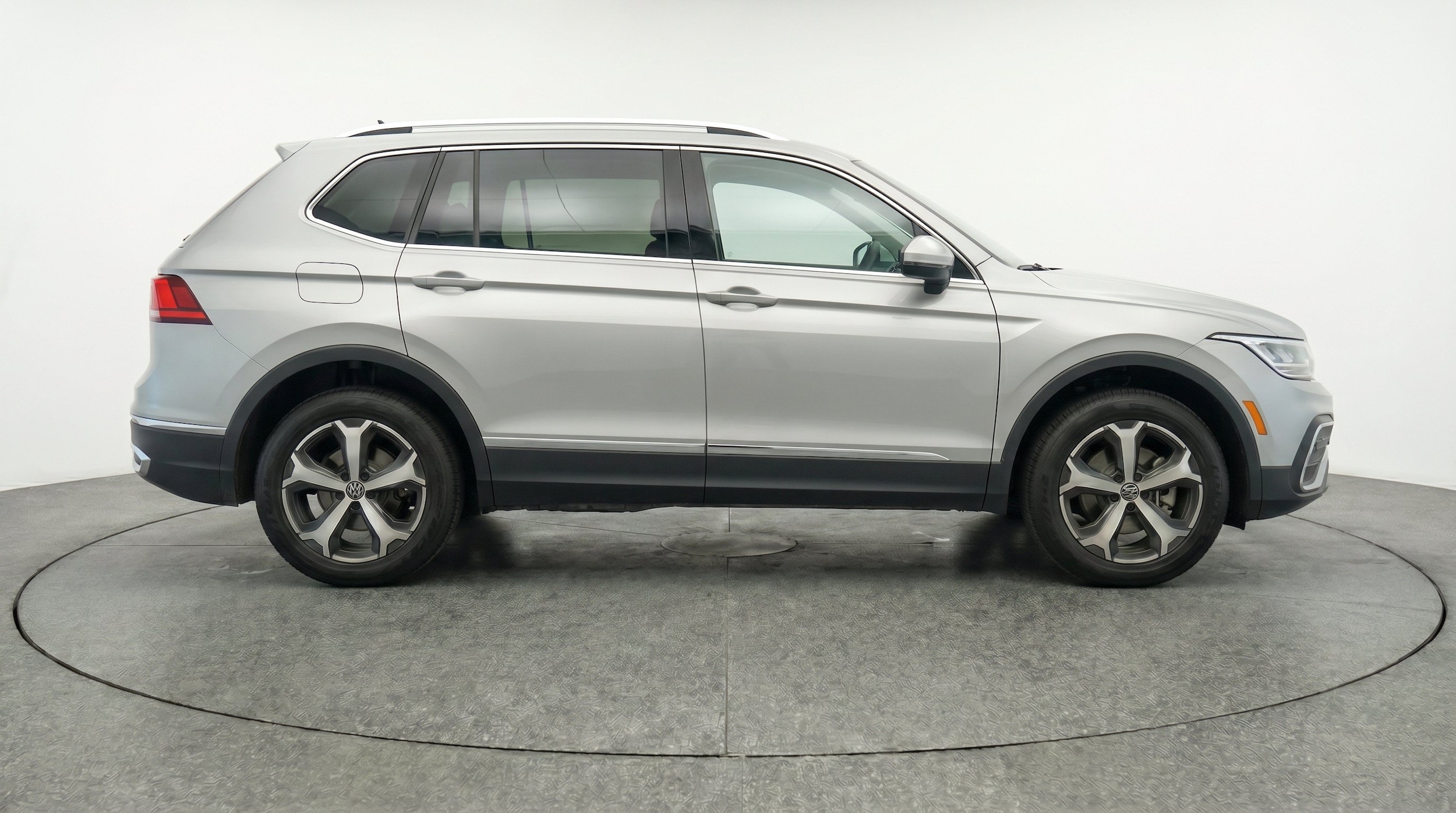 Thumbnail: 2026 Volkswagen Tiguan - 11