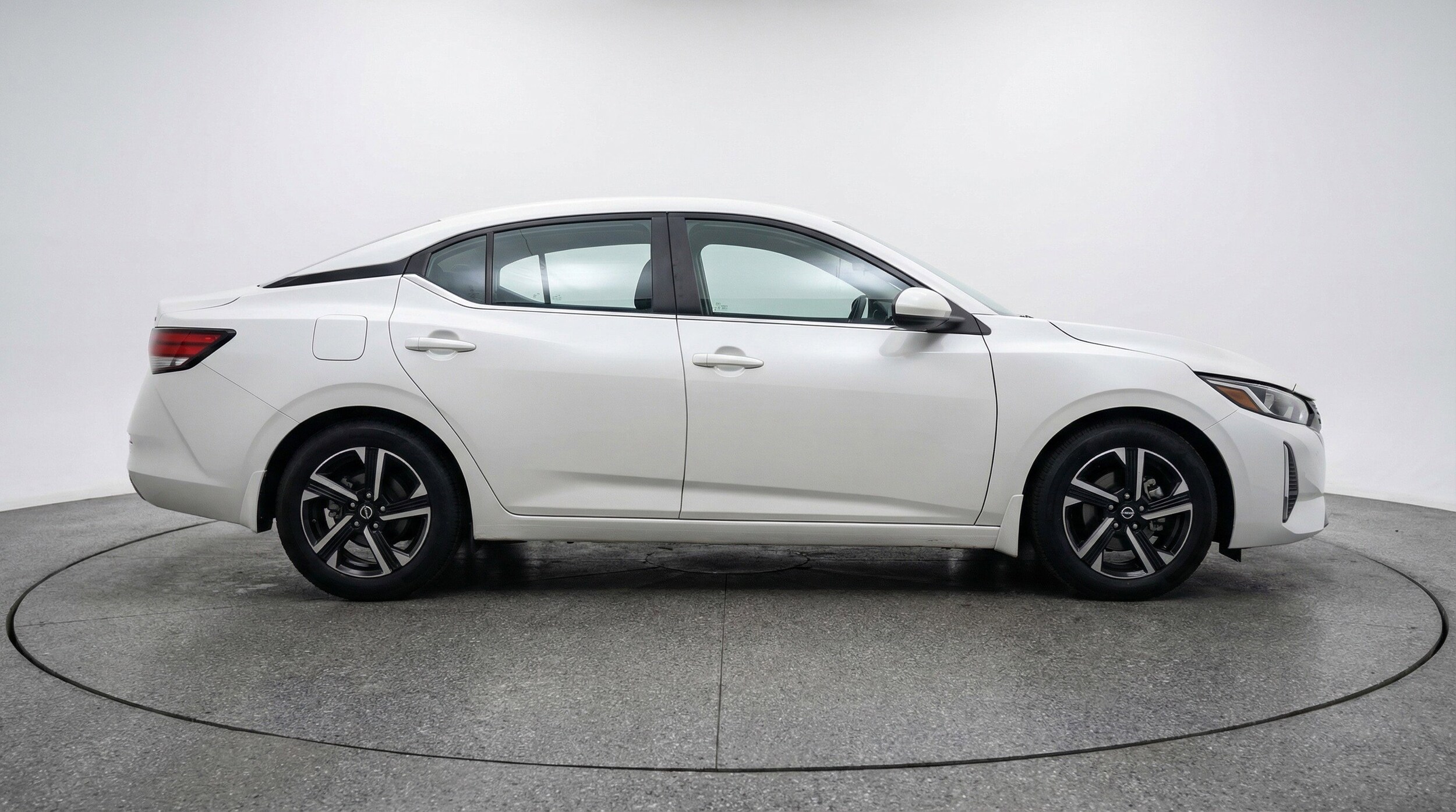 Thumbnail: 2025 Nissan Sentra - 11