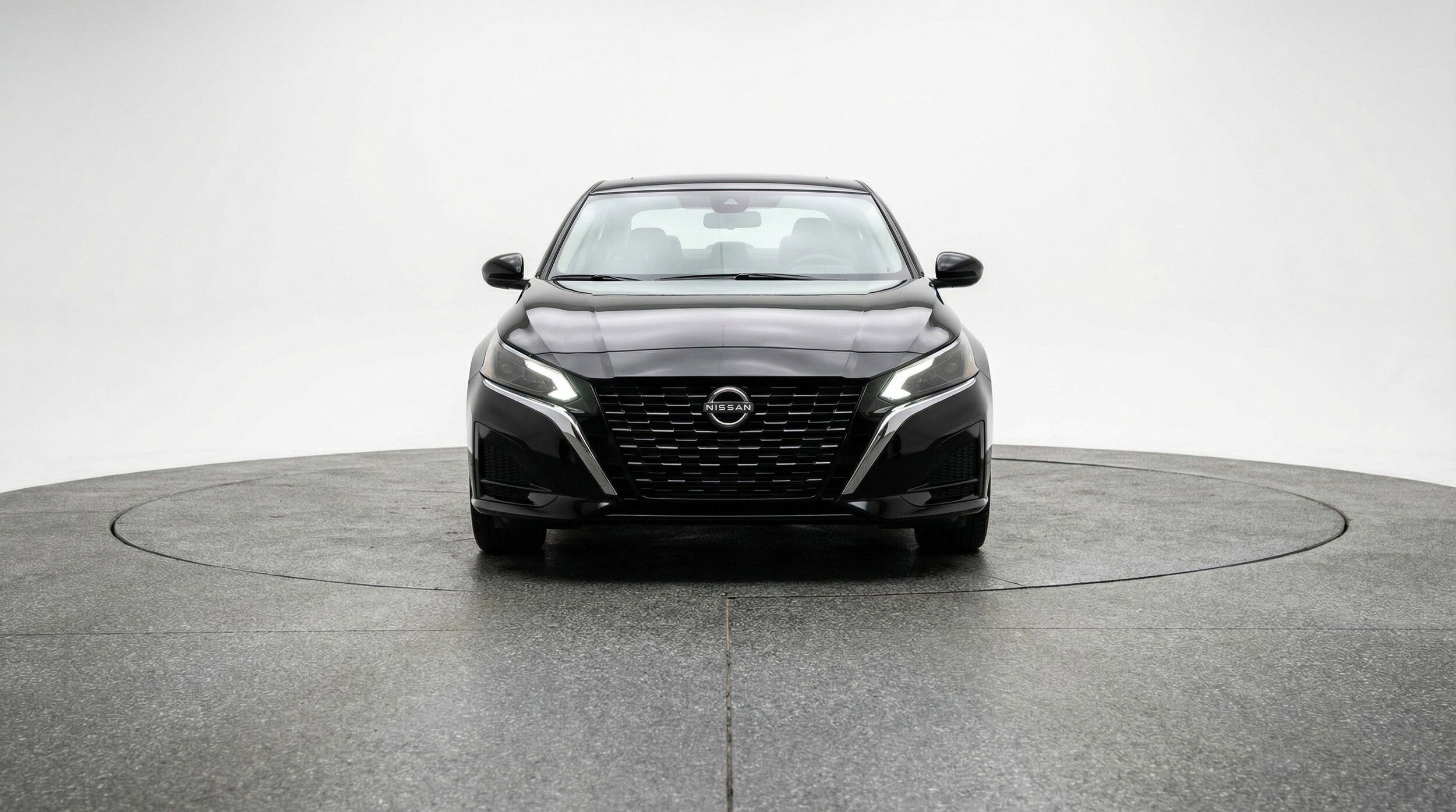 Thumbnail: 2025 Nissan Altima - 2