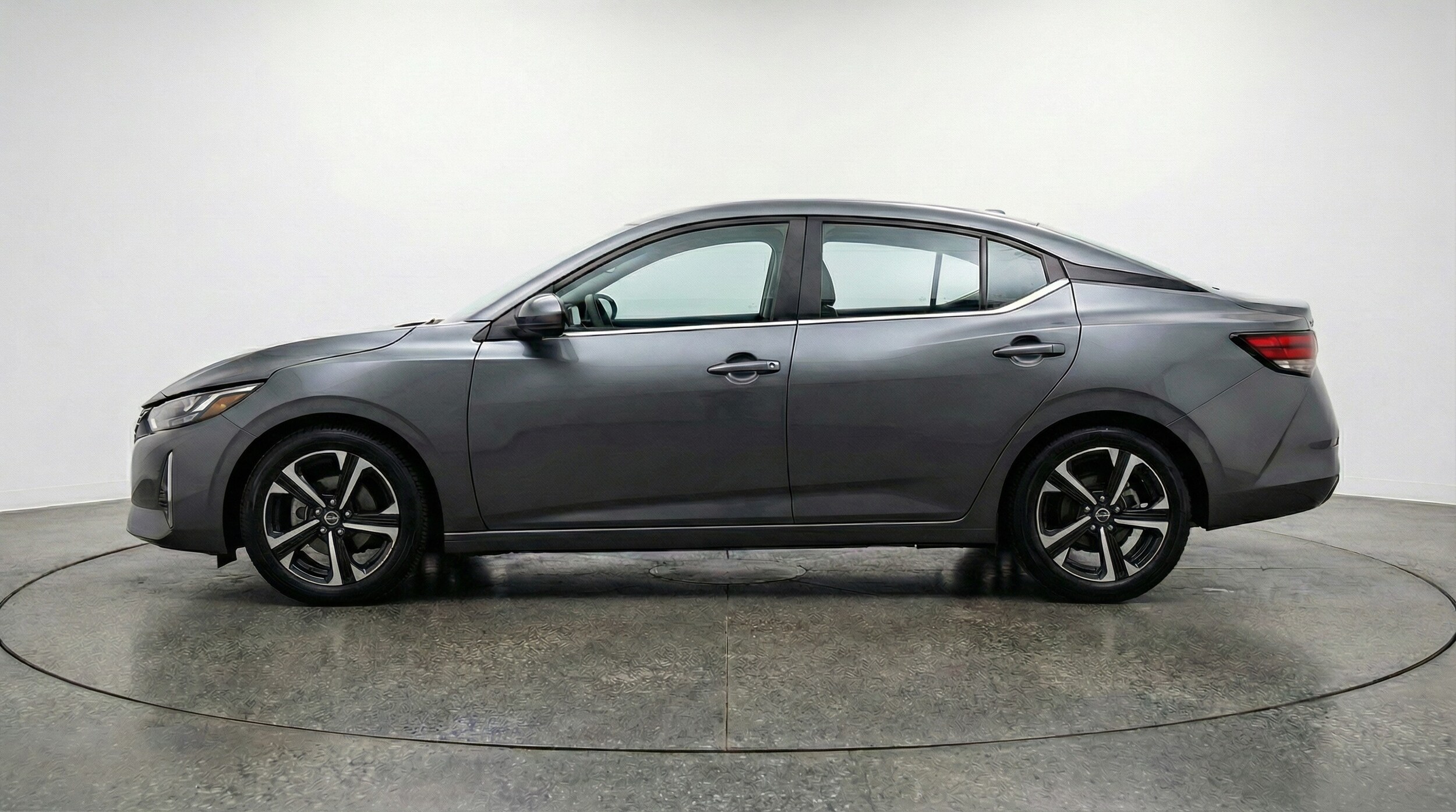 Thumbnail: 2025 Nissan Sentra - 4