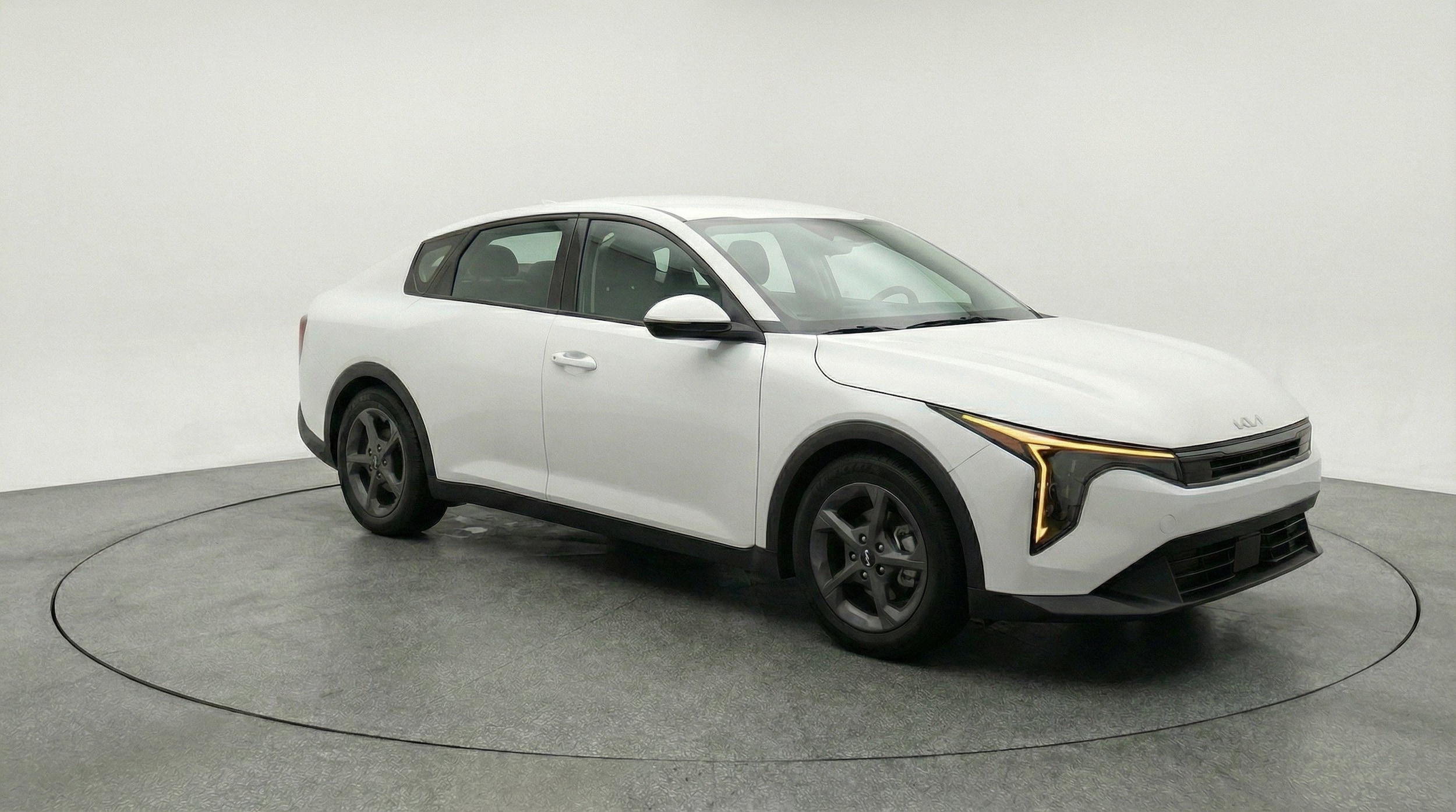 Thumbnail: 2025 Kia K4 - 1