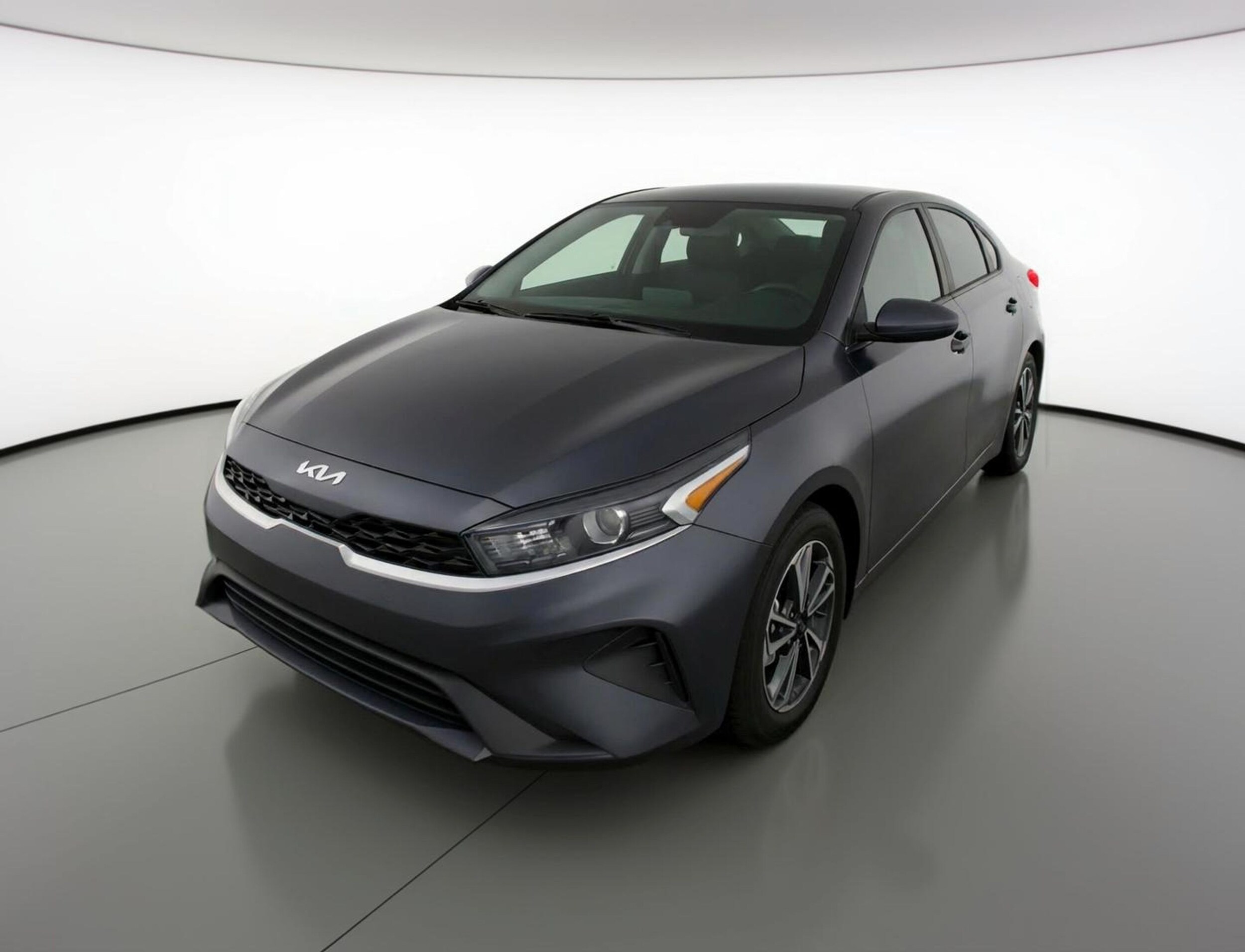 Thumbnail: 2024 Kia Forte - 3