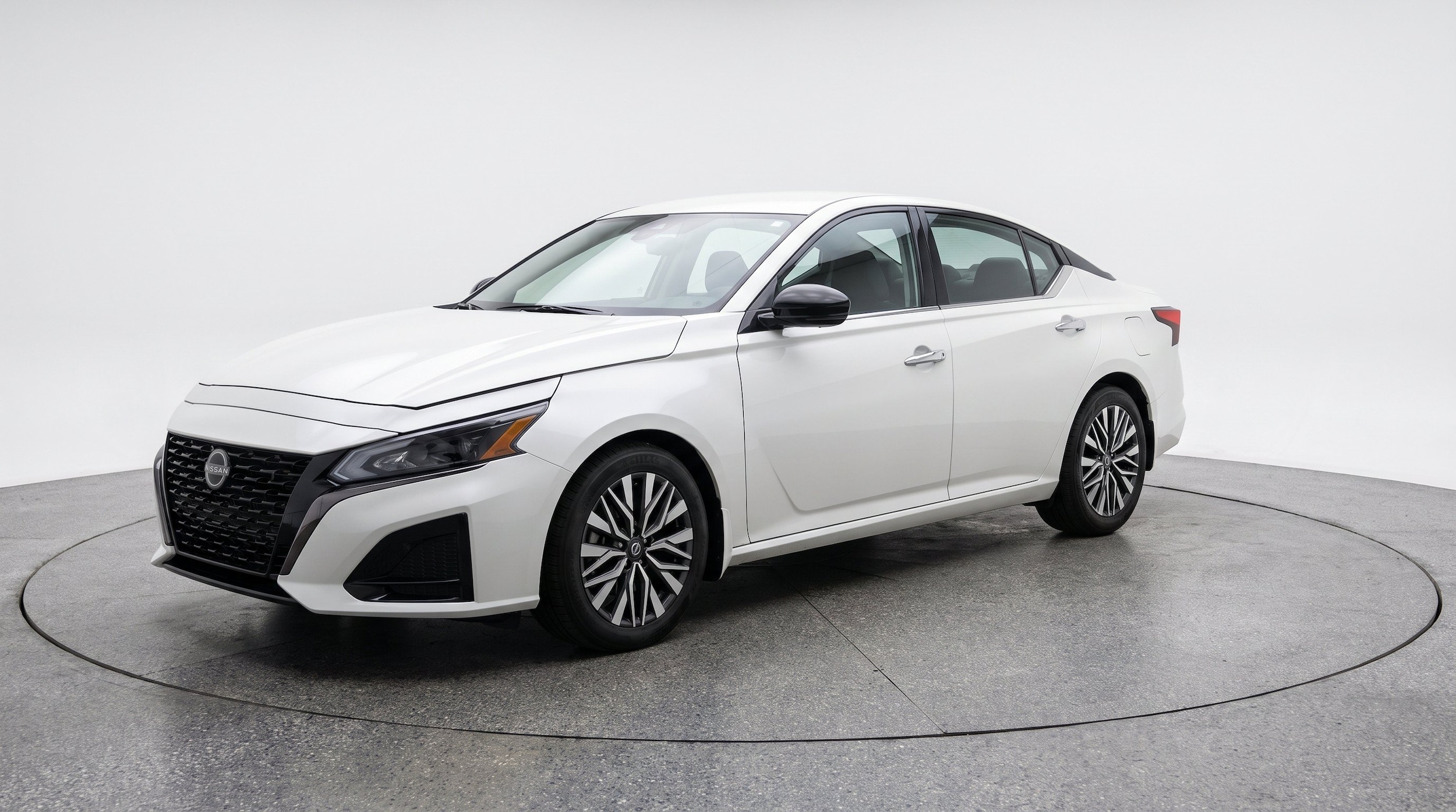 Thumbnail: 2025 Nissan Altima - 3