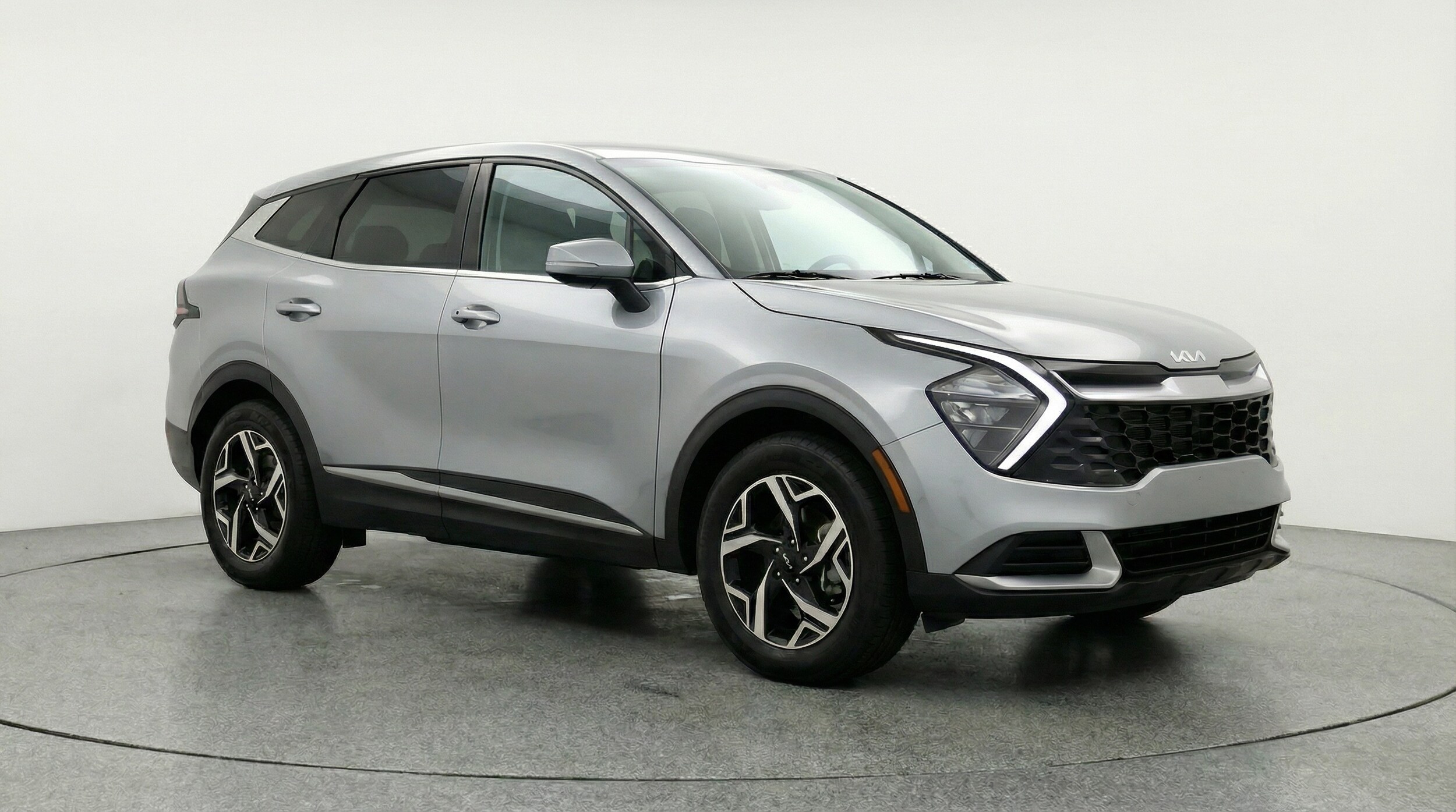 Thumbnail: 2025 Kia Sportage - 1