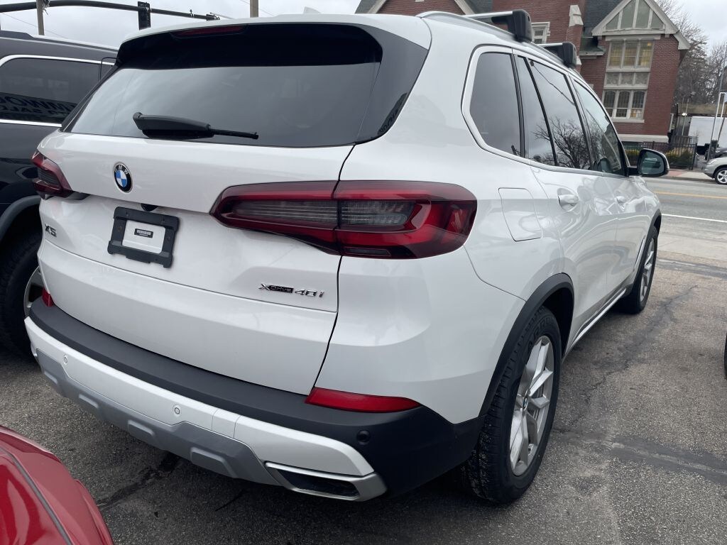 Used 2021 BMW X5 For Sale at Elmwood Auto Sales VIN 5UXCR6C06M9G73122