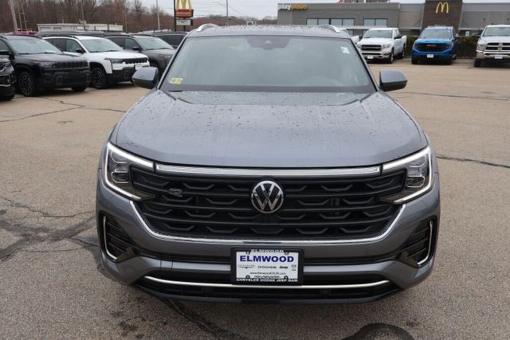 Used 2024 Volkswagen Atlas Cross Sport 2.0T SEL R-Line SUV