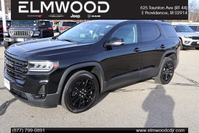 2023 GMC Acadia SLT's photo