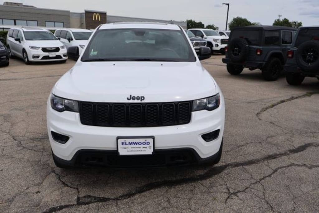 Used 2018 Jeep Grand Cherokee Laredo SUV