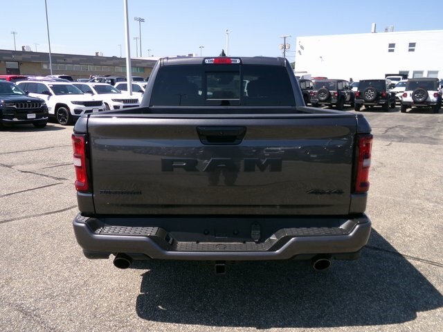 2025 Ram 1500 Limited photo 2