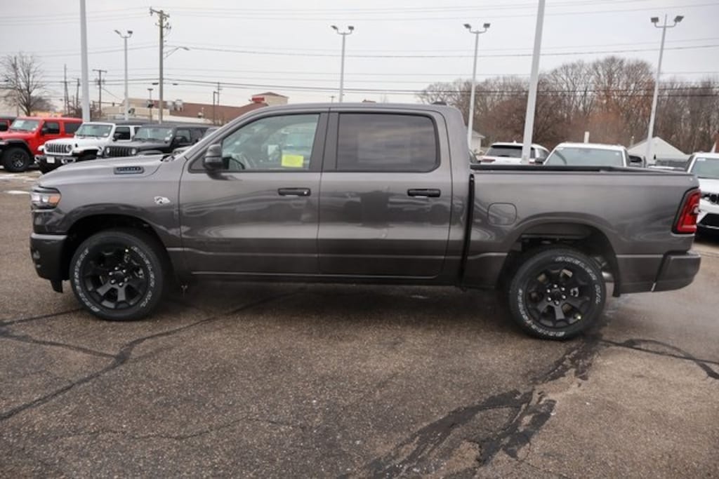 New 2026 Ram 1500 BIG HORN CREW CAB 4X4 5'7 BOX Pickup