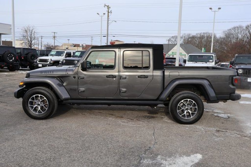 Certified 2021 Jeep Gladiator Willys Truck Crew Cab